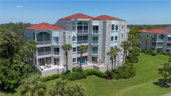 $10,500 | 1540 Clermont Drive, Unit F403, Naples, FL 34109