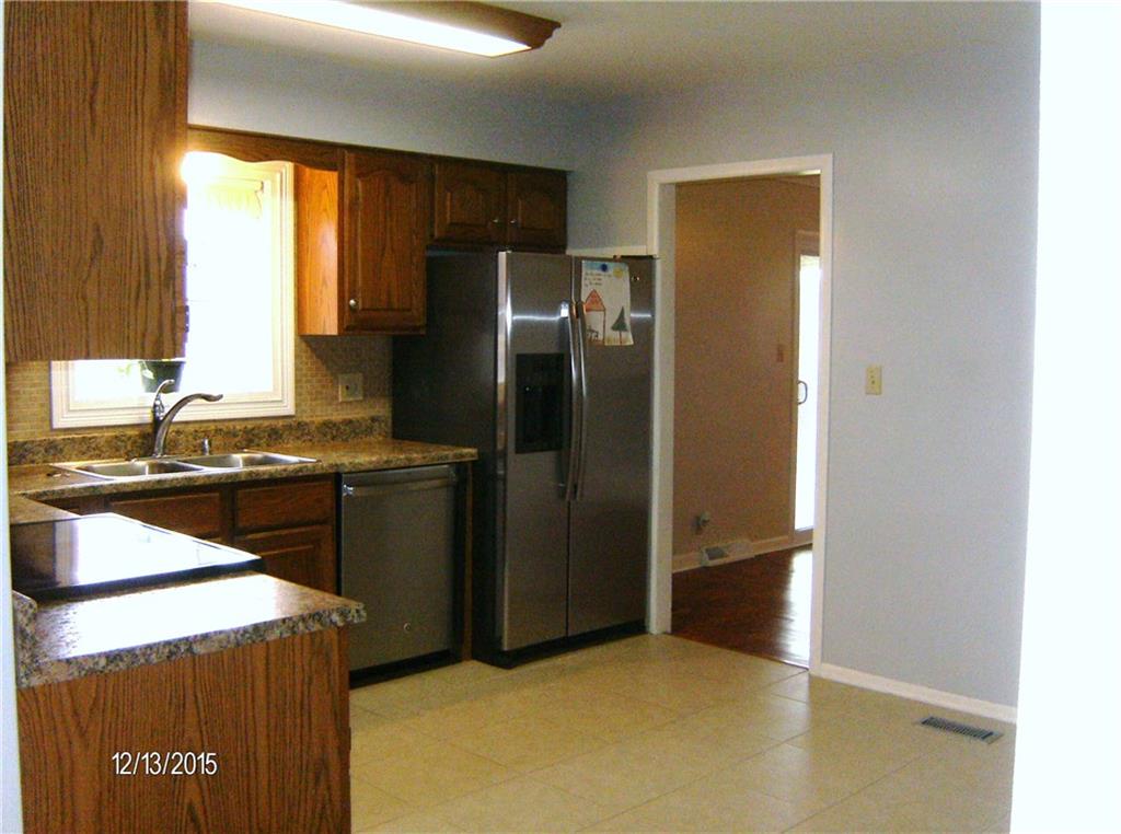 460 North Meridian Road Greenfield, IN 46140 - Photo 11 of 17 Gallery Image 11
