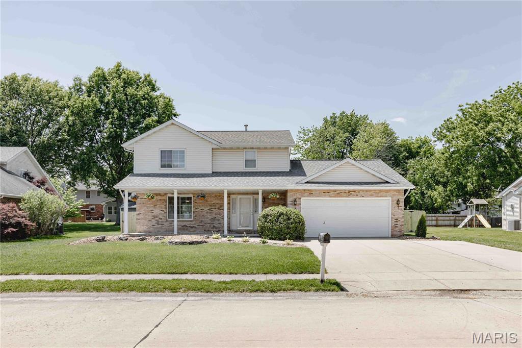 1504 Prairie View Drive Edwardsville, IL 62025 - Photo 1 of 63