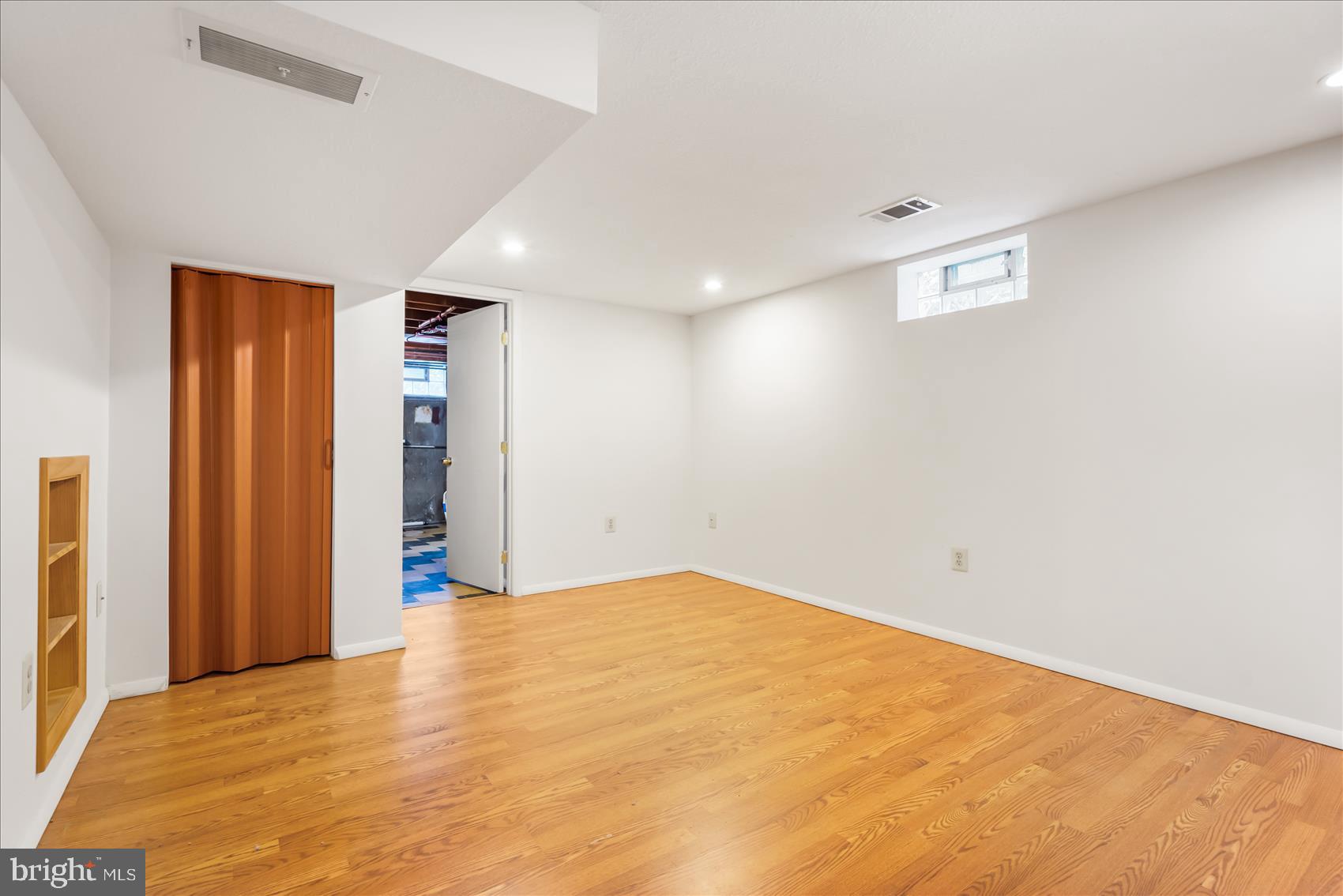 3803 Midheights Road Baltimore, MD 21215 - Photo 15 of 21 Gallery Image 15
