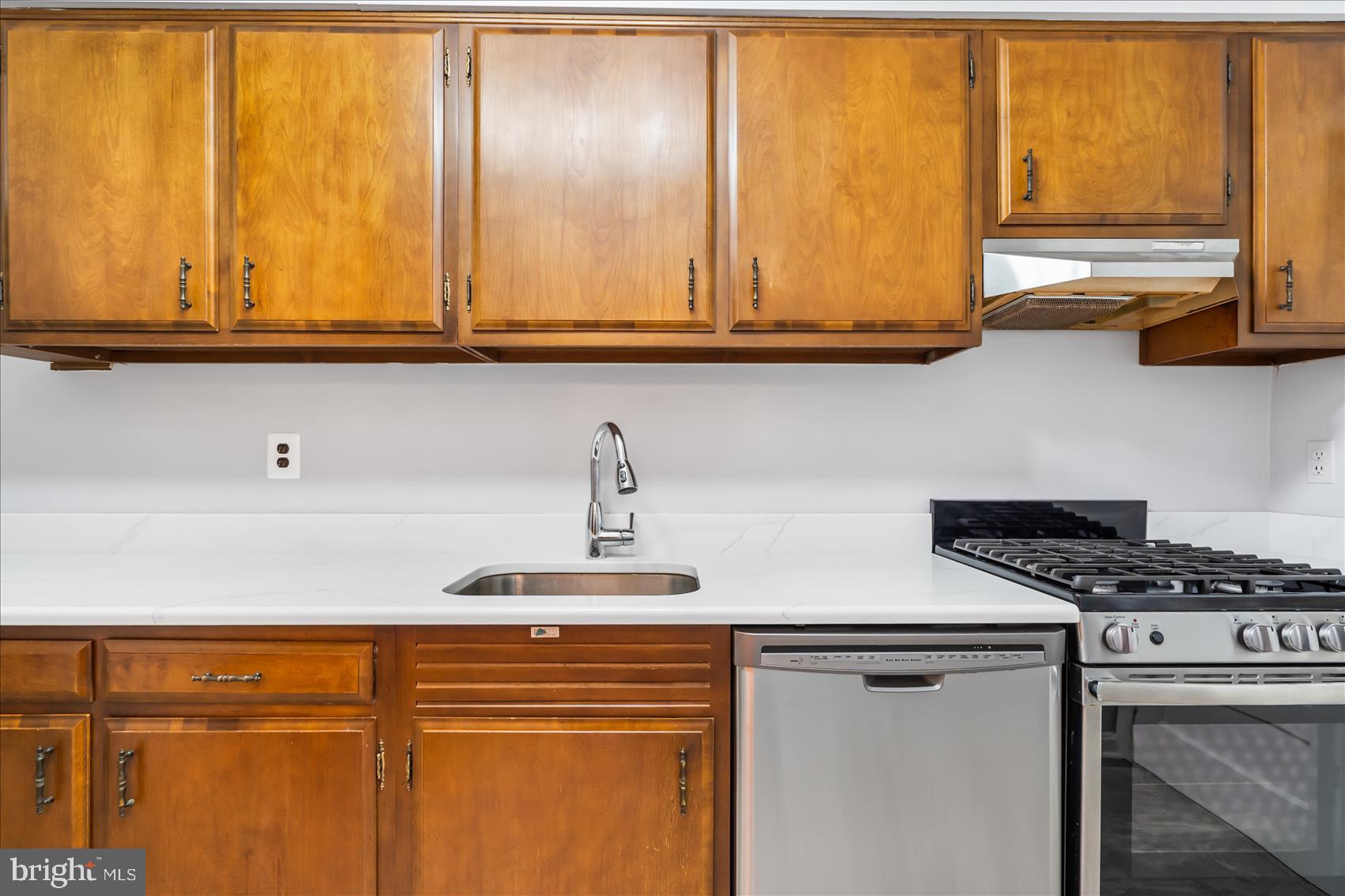 3803 Midheights Road Baltimore, MD 21215 - Photo 4 of 21 Gallery Image 4
