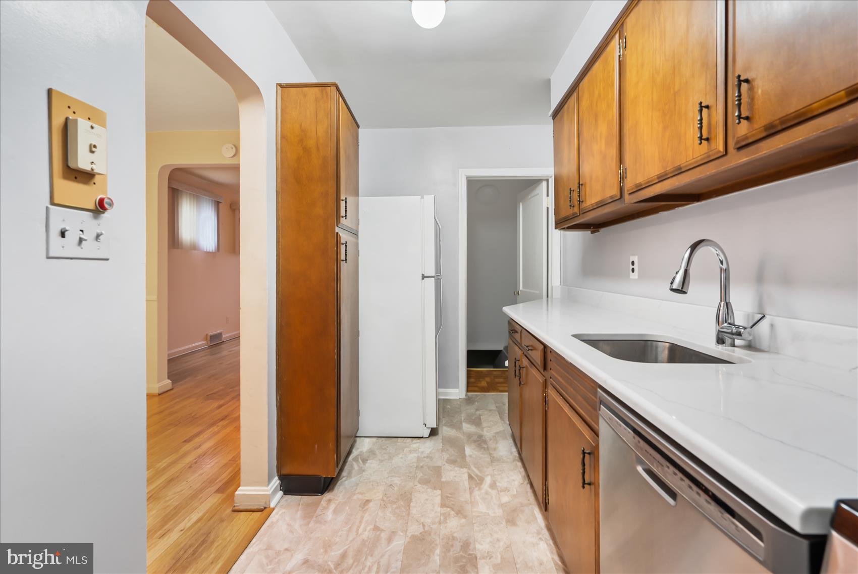 3803 Midheights Road Baltimore, MD 21215 - Photo 5 of 21 Gallery Image 5