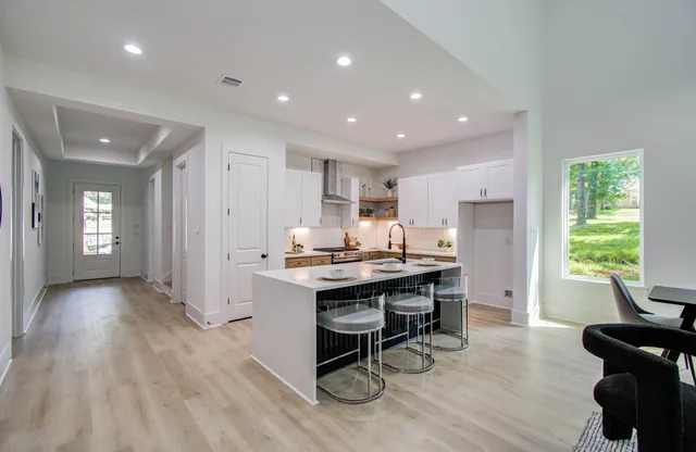 $449,500 | 1802 Rollingwood Drive, Huntsville, TX 77340