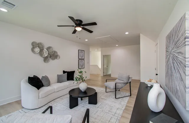 $449,500 | 1802 Rollingwood Drive, Huntsville, TX 77340