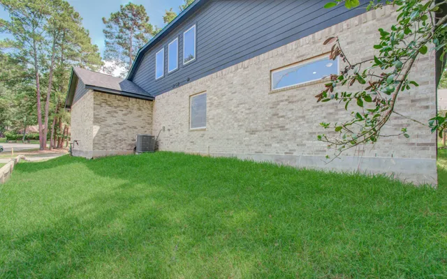 $449,500 | 1802 Rollingwood Drive, Huntsville, TX 77340