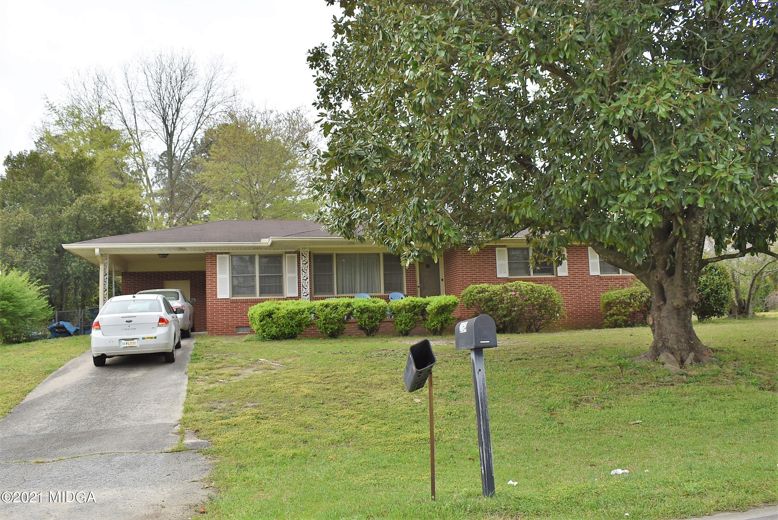 2154 Robinhood Road Macon, GA 31206 - Photo 1 of 3 Front
