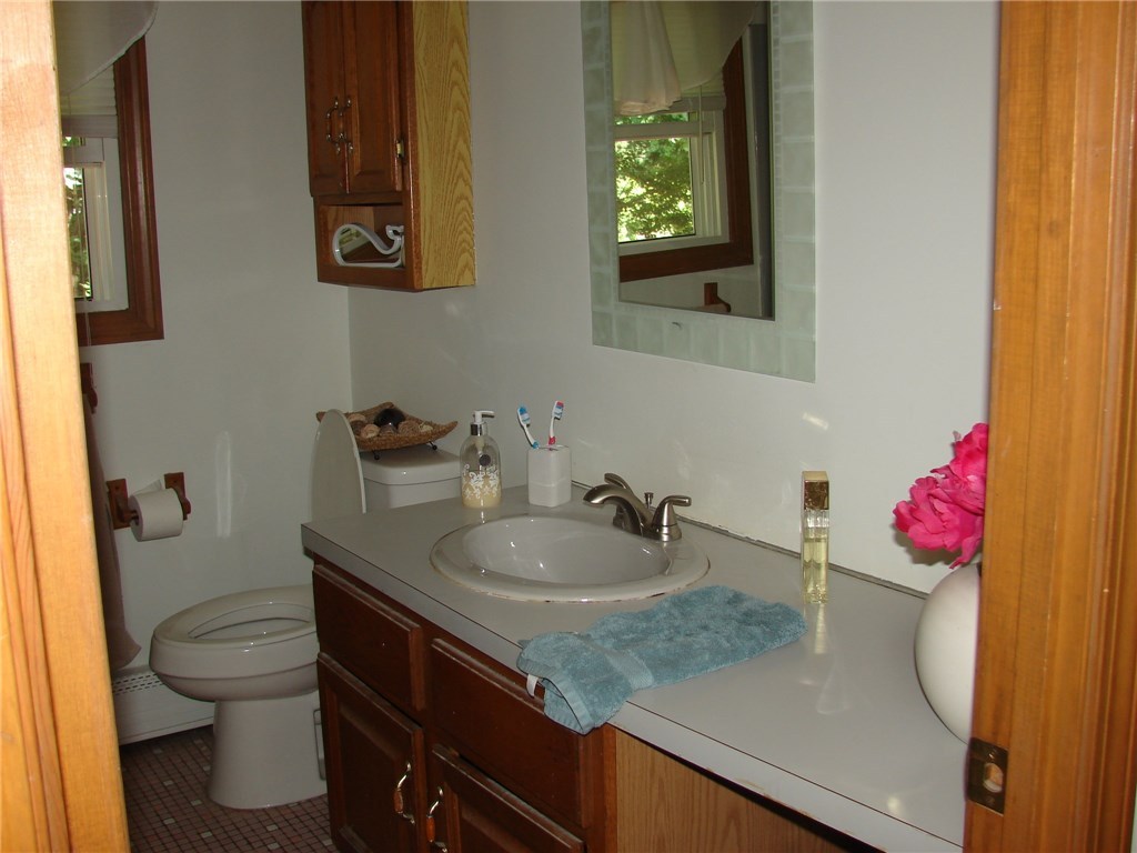 25 Ridgewood Road Cranston, RI 02921 - Photo 14 of 25 Gallery Image 14