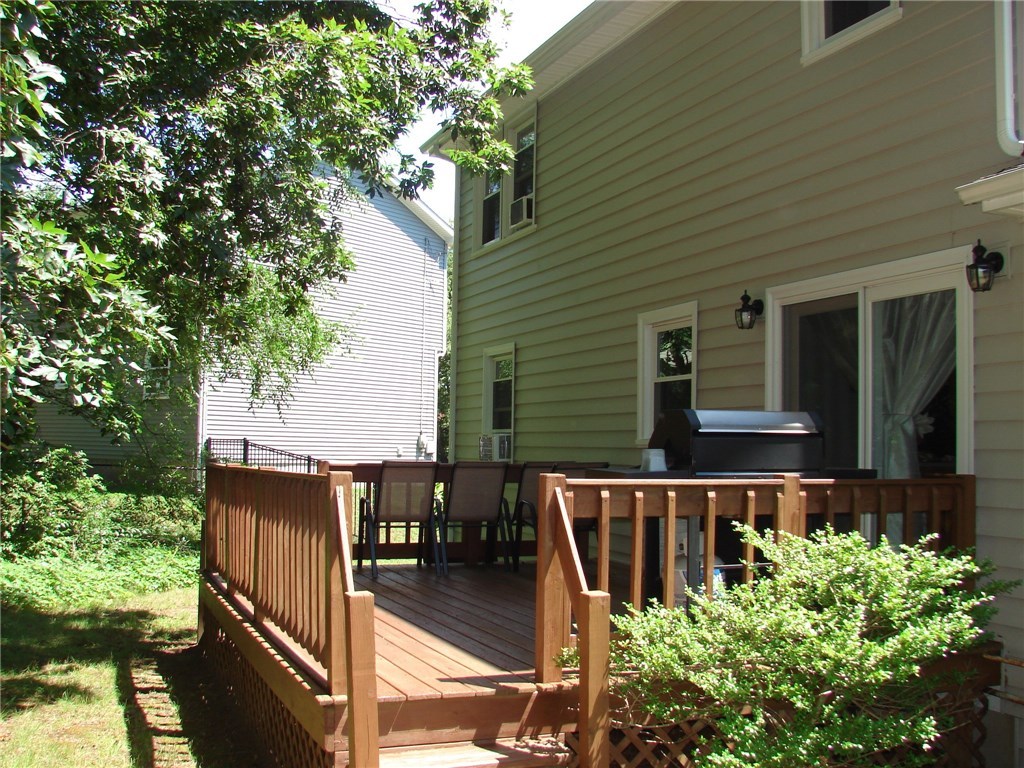 25 Ridgewood Road Cranston, RI 02921 - Photo 4 of 25 Gallery Image 4