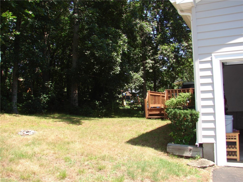 25 Ridgewood Road Cranston, RI 02921 - Photo 5 of 25 Gallery Image 5