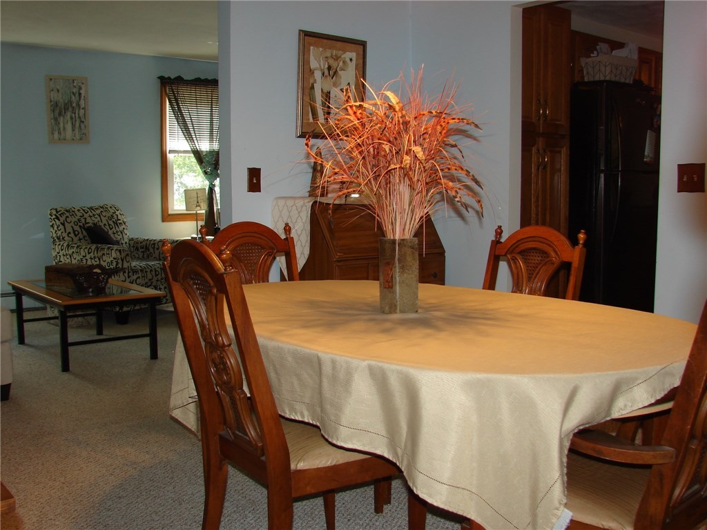 25 Ridgewood Road Cranston, RI 02921 - Photo 9 of 25 Gallery Image 9