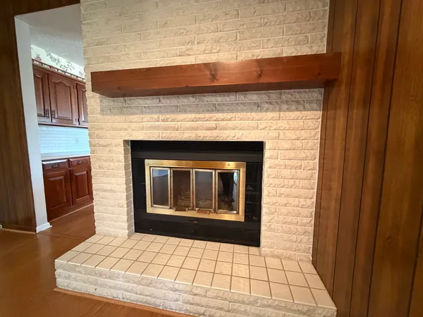 $264,900 | 24 South Country Club Road, Mattoon, IL 61938