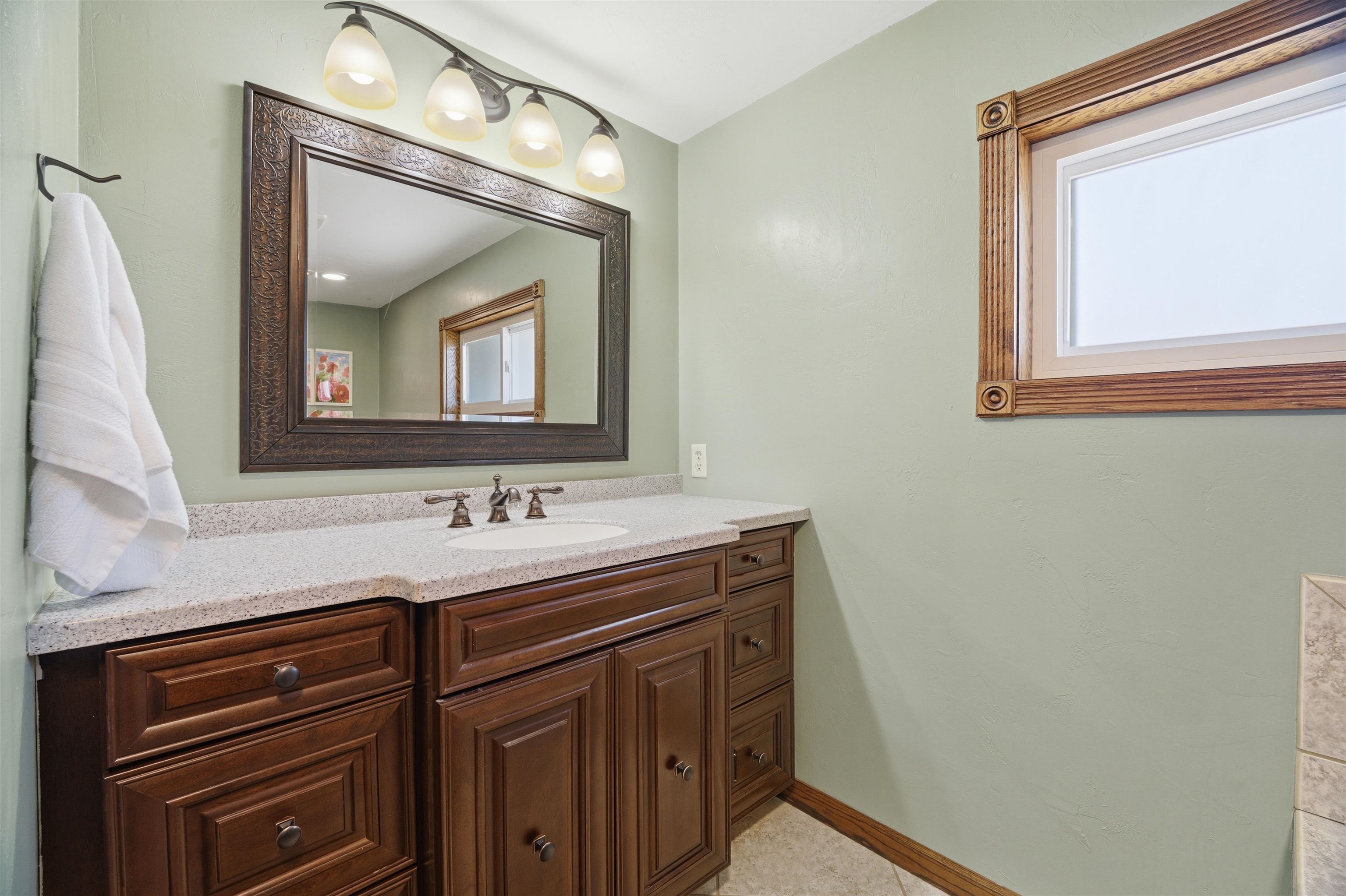 628 2nd Street Menasha, WI 54952 - Photo 21 of 40