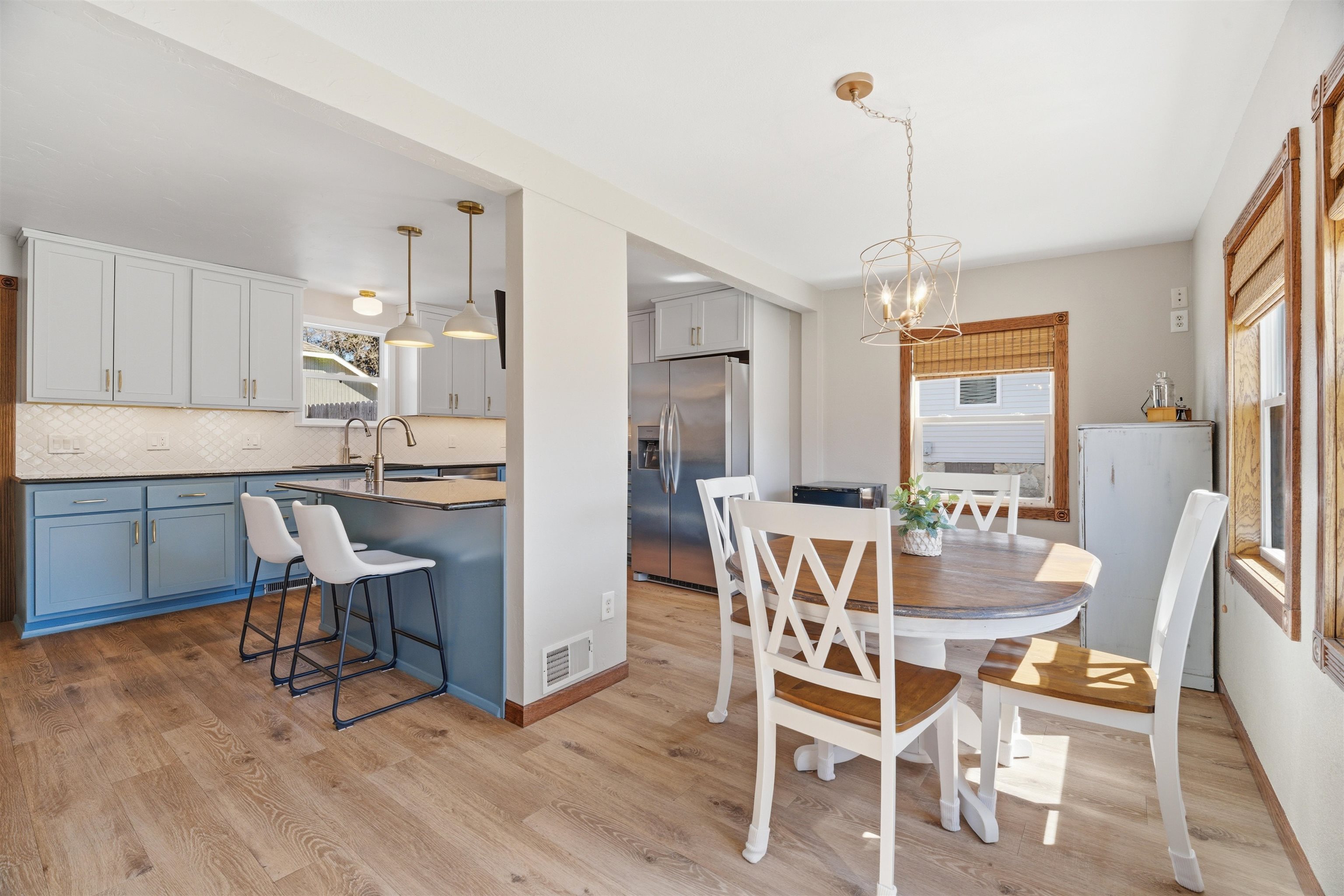 628 2nd Street Menasha, WI 54952 - Photo 3 of 40