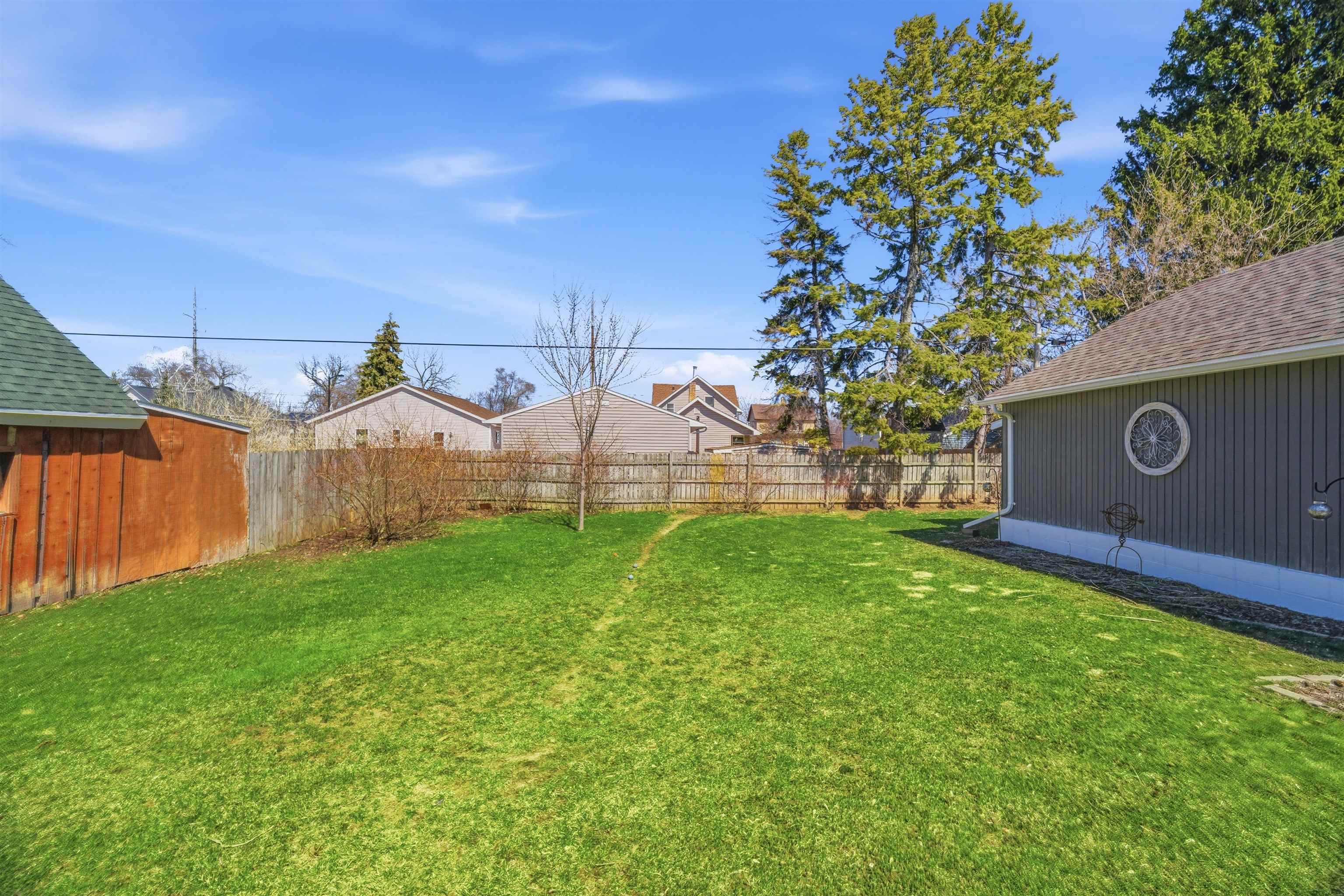 628 2nd Street Menasha, WI 54952 - Photo 35 of 40