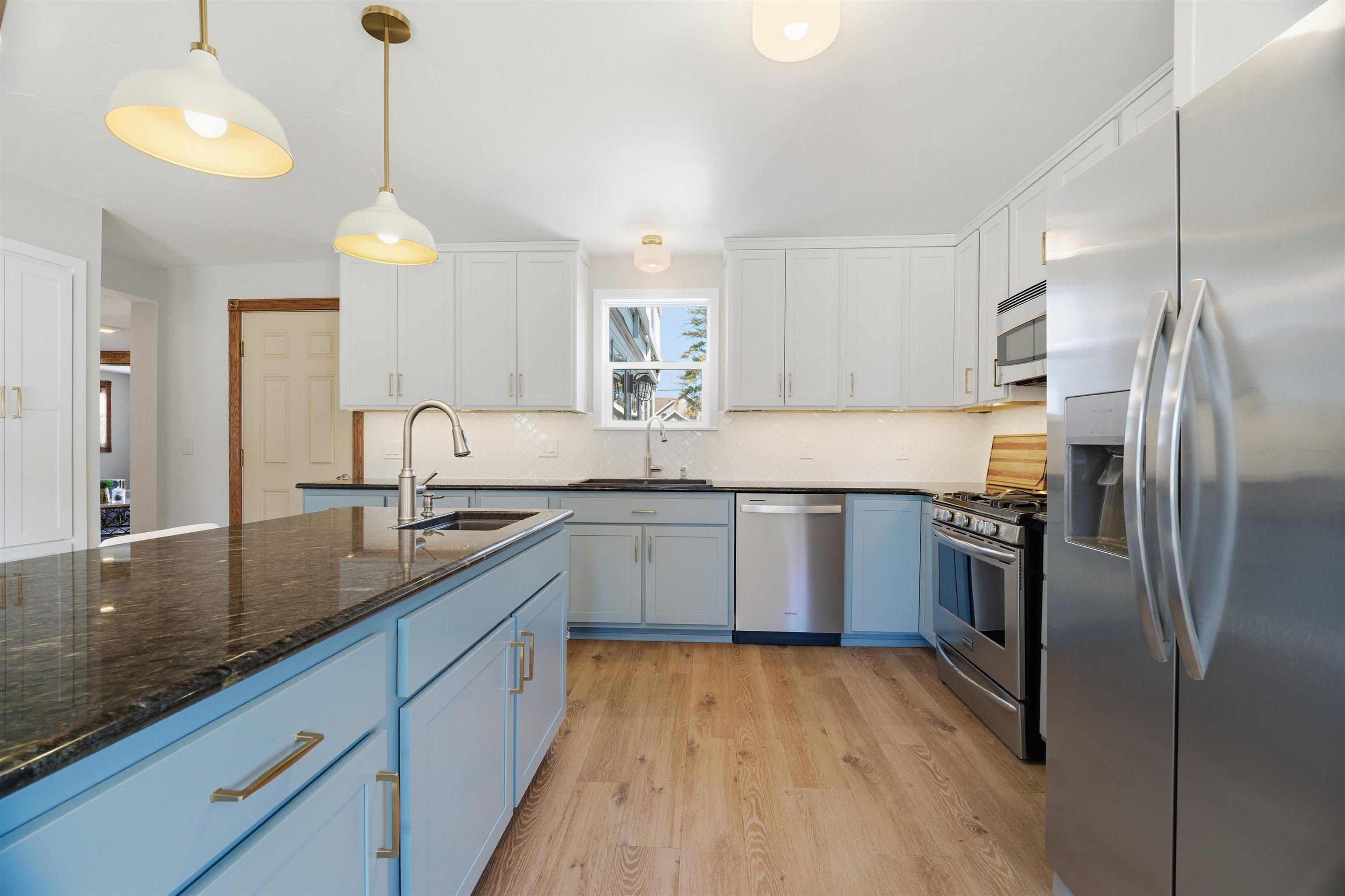 628 2nd Street Menasha, WI 54952 - Photo 7 of 40