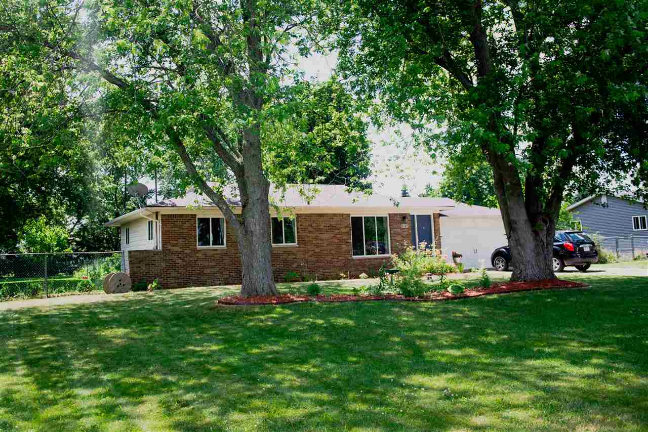 8149 Carpenter Road Flushing, MI 48433 - Photo 1 of 18