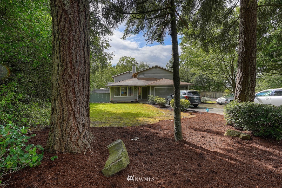 726 Roe Street Steilacoom, WA 98388 - Photo 2 of 29 a view of a house with backyard and tree