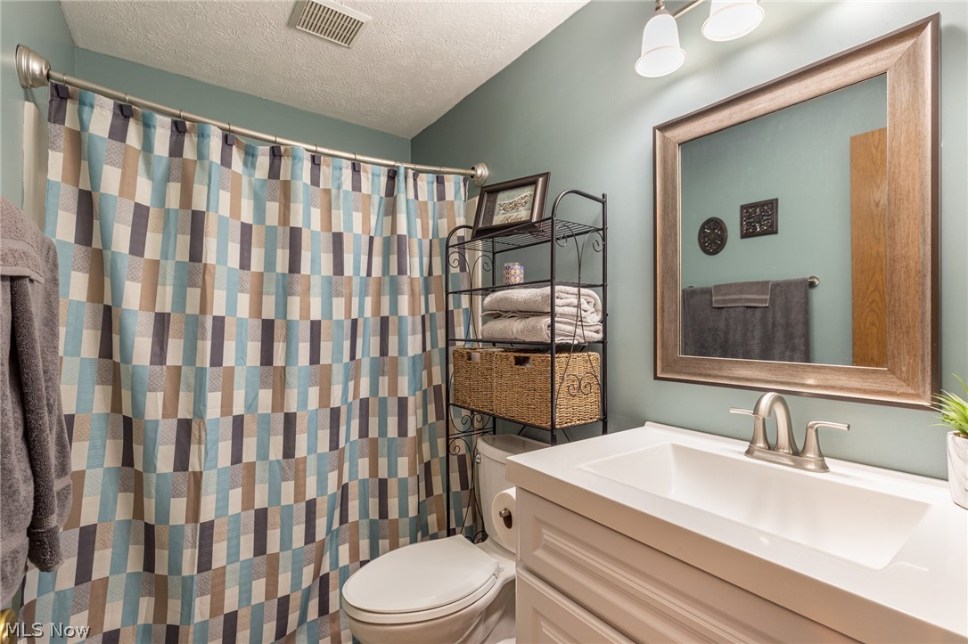 6620 Lake Road Medina, OH 44256 - Photo 27 of 33 Gallery Image 27