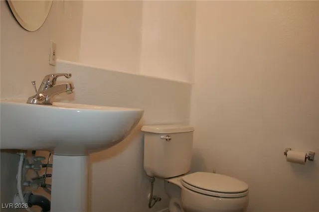 $2,500 | 510 West Seneca Ridge Avenue, North Las Vegas, NV 89084