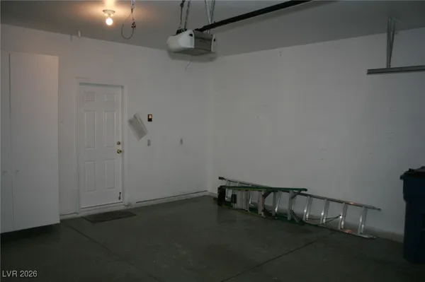 $2,500 | 510 West Seneca Ridge Avenue, North Las Vegas, NV 89084