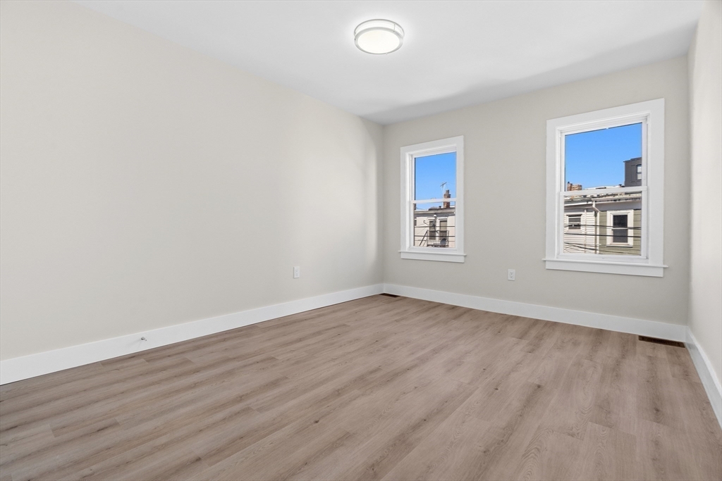 274 Havre Street Boston, MA 02128 - Photo 13 of 22