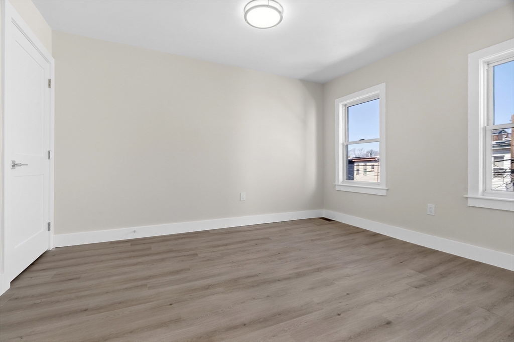 274 Havre Street Boston, MA 02128 - Photo 14 of 22
