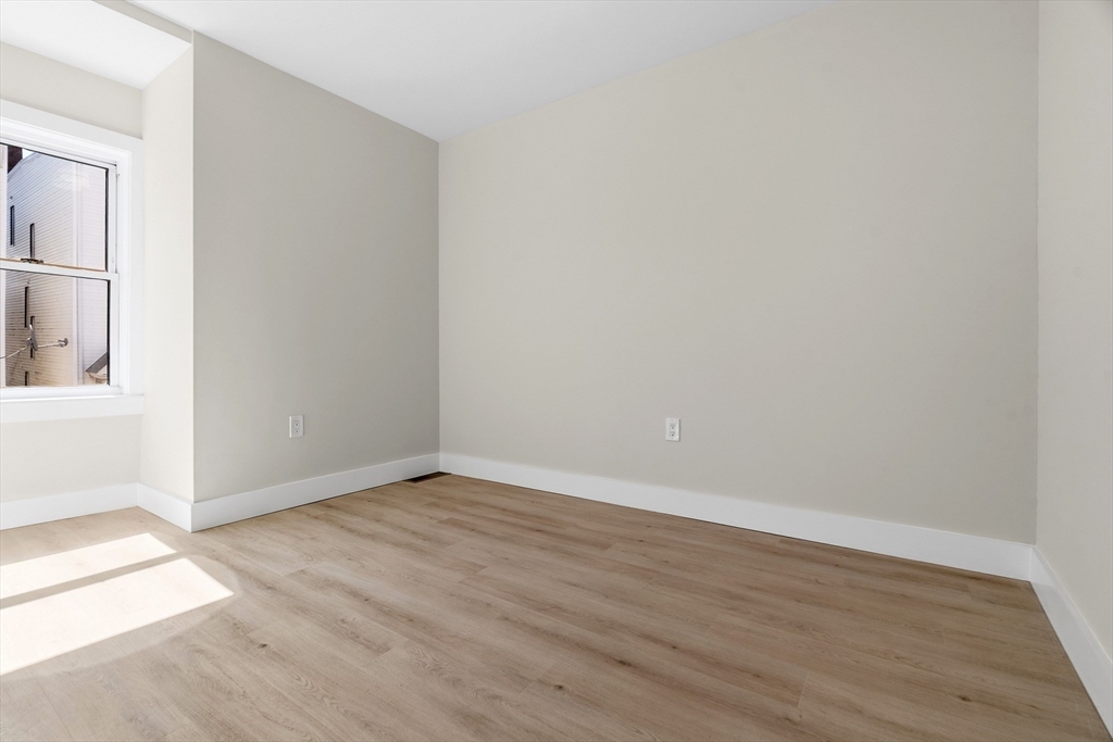 274 Havre Street Boston, MA 02128 - Photo 15 of 22