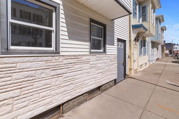 $595,000 | 274 Havre Street, Boston, MA 02128