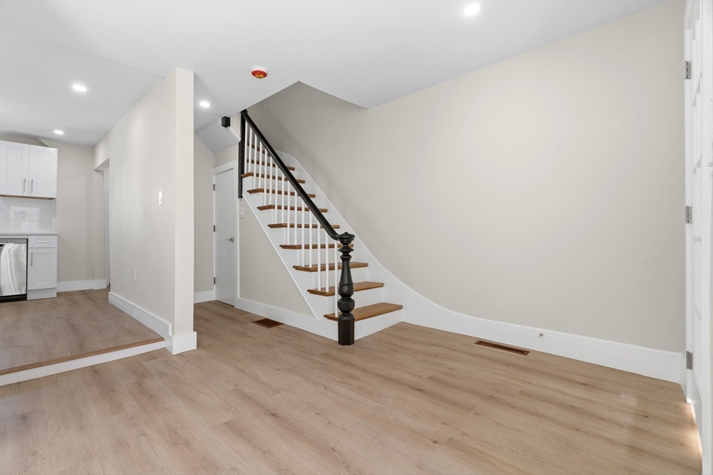 274 Havre Street Boston, MA 02128 - Photo 5 of 22
