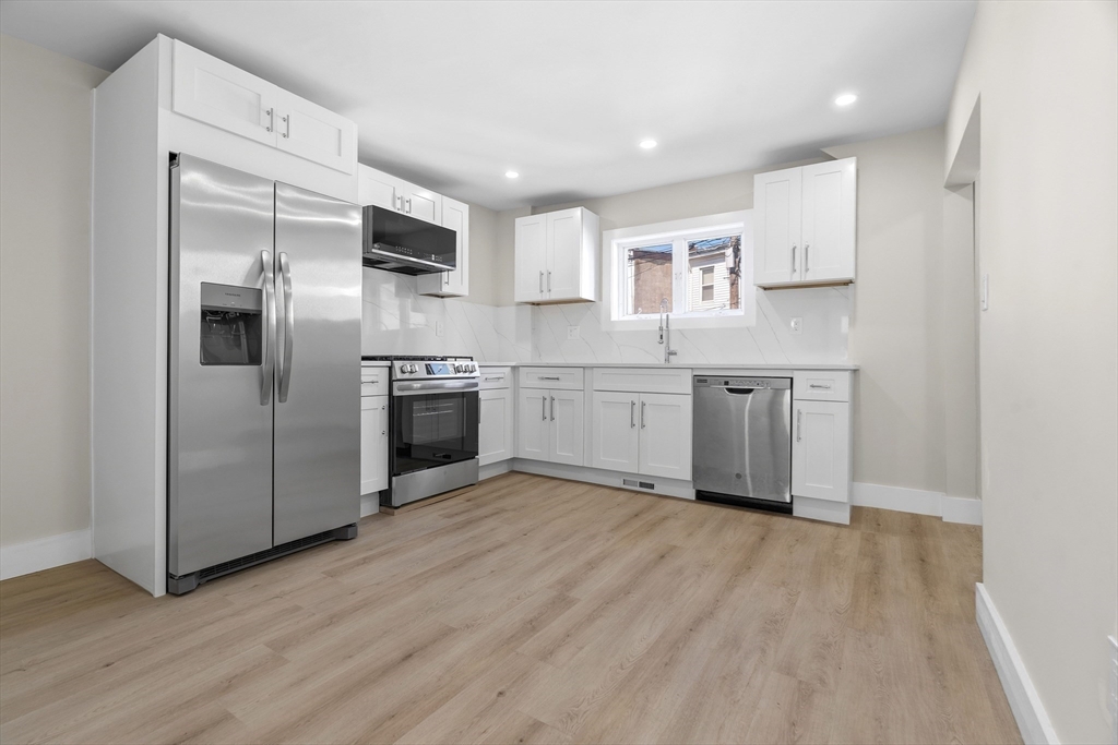 274 Havre Street Boston, MA 02128 - Photo 7 of 22