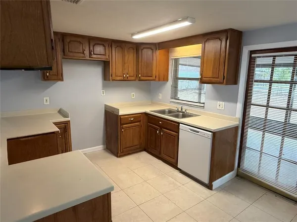 $1,950 | 2617 East 111th Avenue, Tampa, FL 33612