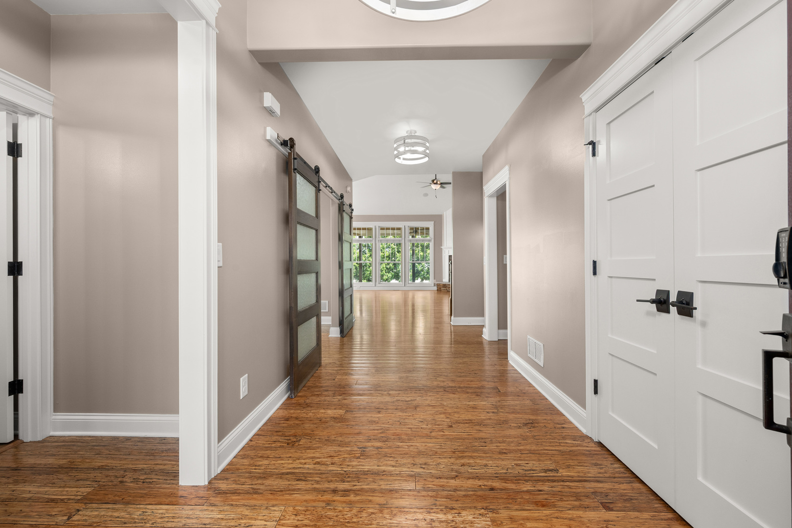 657 Brighton Way Sycamore, IL 60178 - Photo 8 of 64