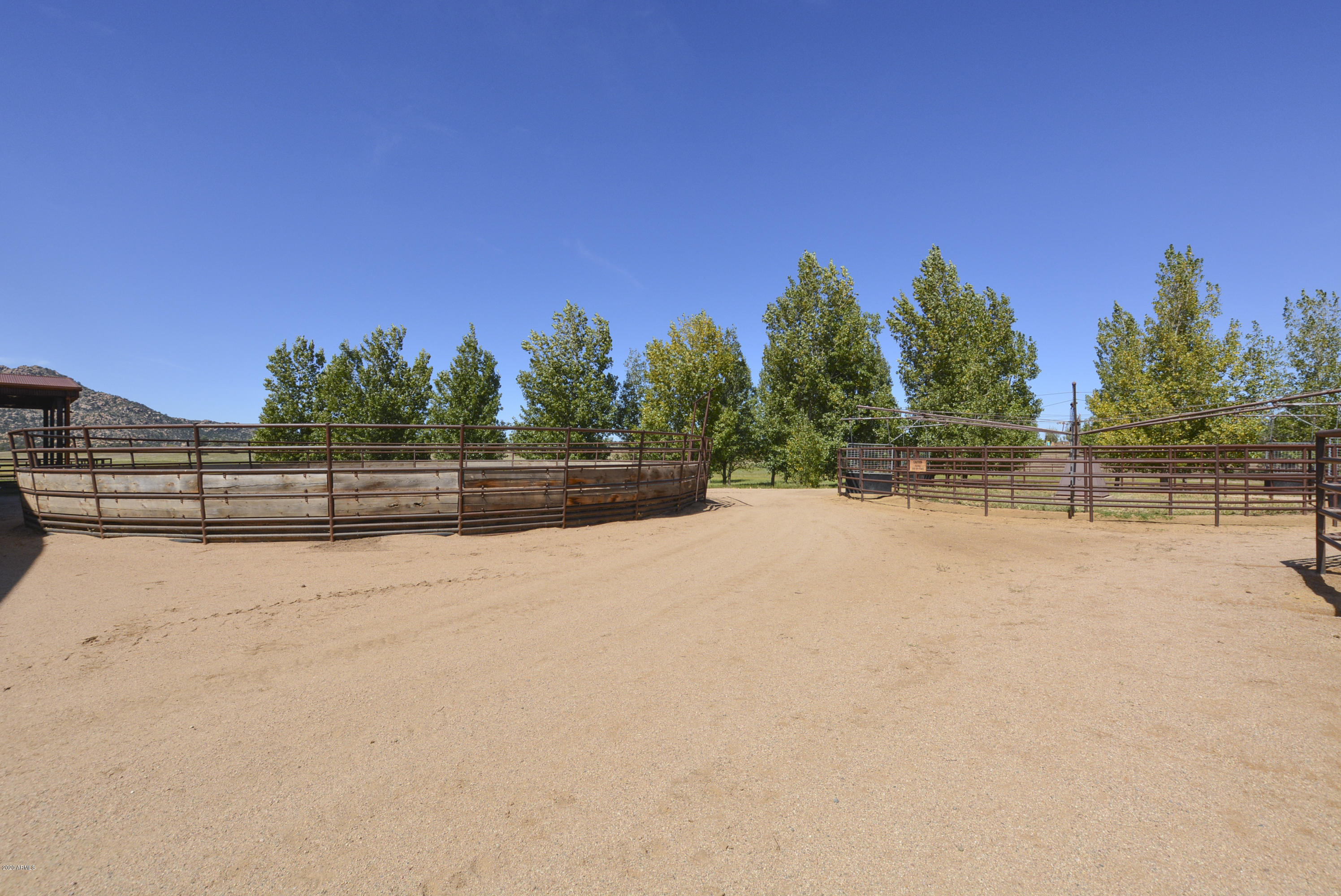 9835 North Equine Road, Unit 197 Prescott, AZ 86305 - Photo 27 of 34 Round Pens