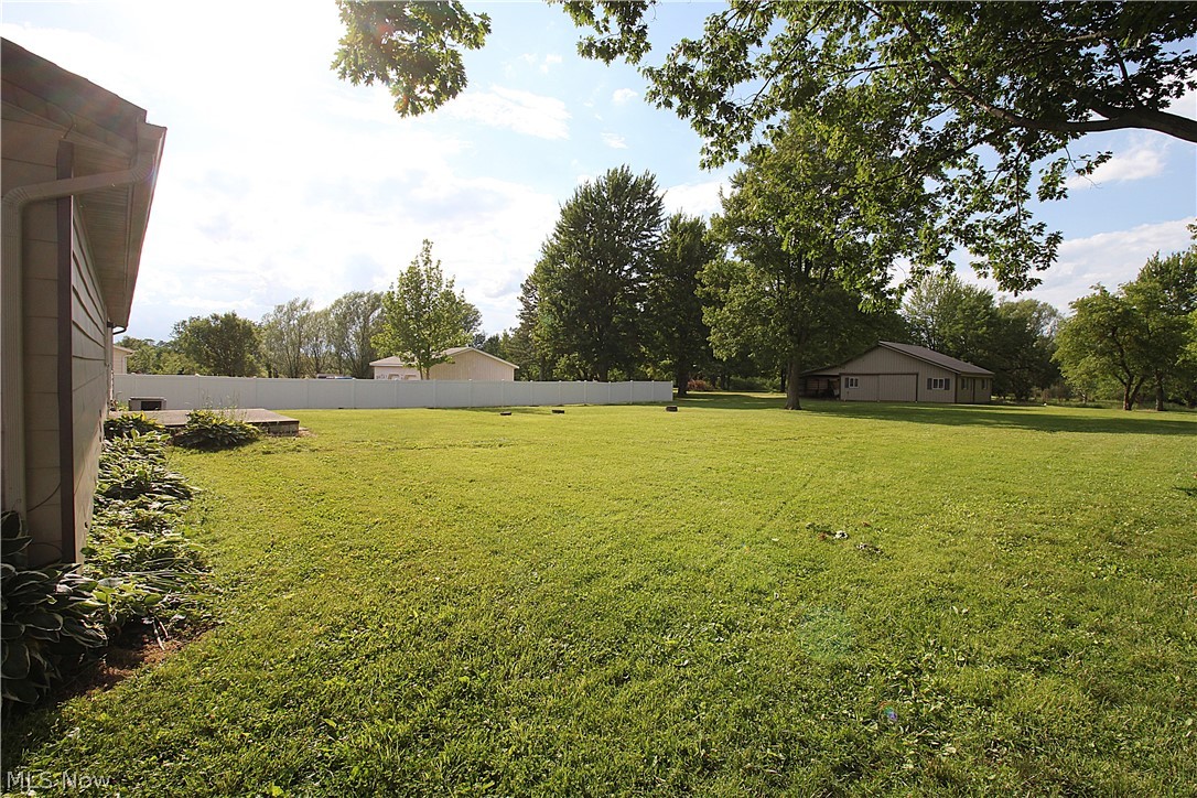 6741 Norwalk Road Medina, OH 44256 - Photo 3 of 20