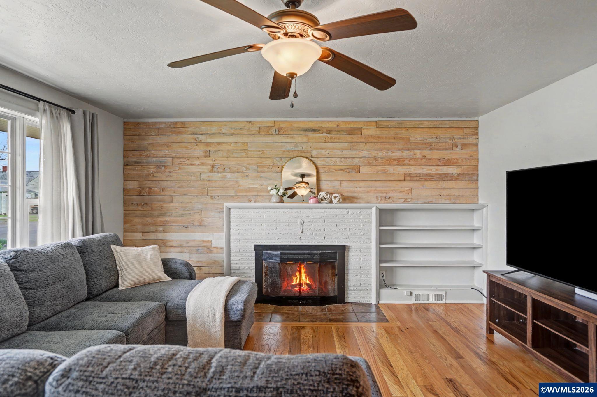 472 E Street Lebanon, OR 97355 - Photo 6 of 38 Gallery Image 6