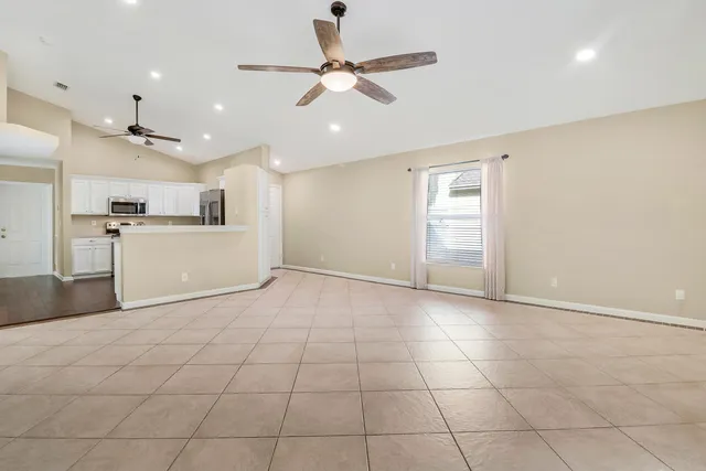 $567,900 | 140 Pennock Landing Circle, Jupiter, FL 33458