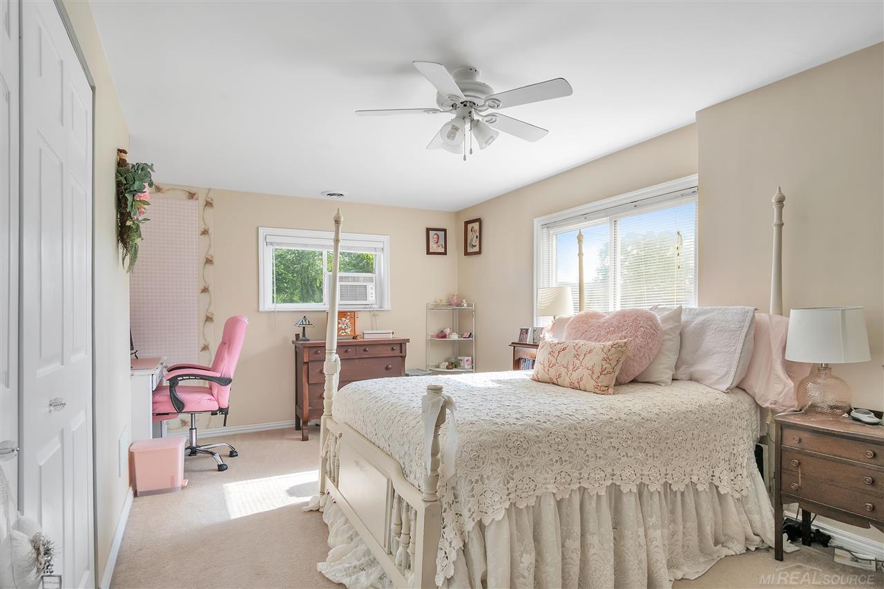 2471 Lindell Road Sterling Heights, MI 48310 - Photo 21 of 31