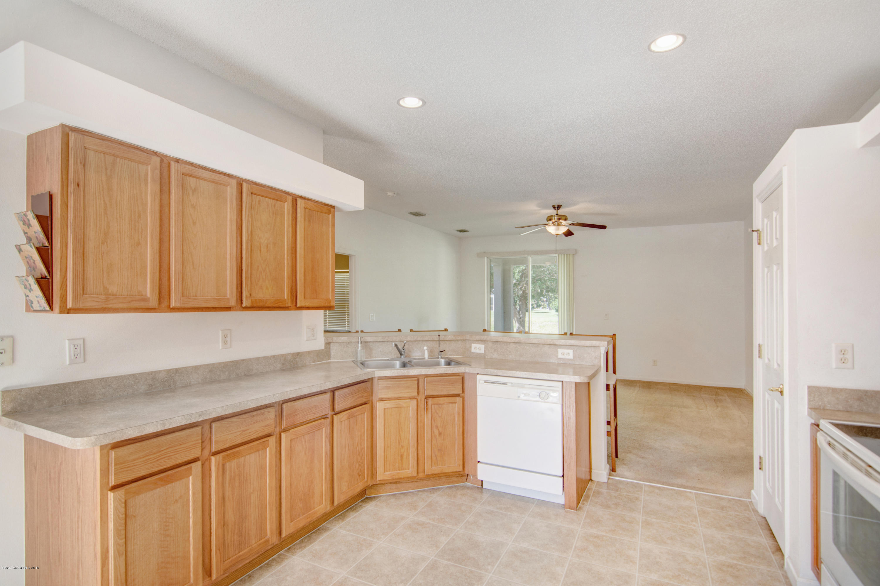 2190 Watkins Road Southeast Palm Bay, FL 32909 - Photo 13 of 29 Spacious Kitchen