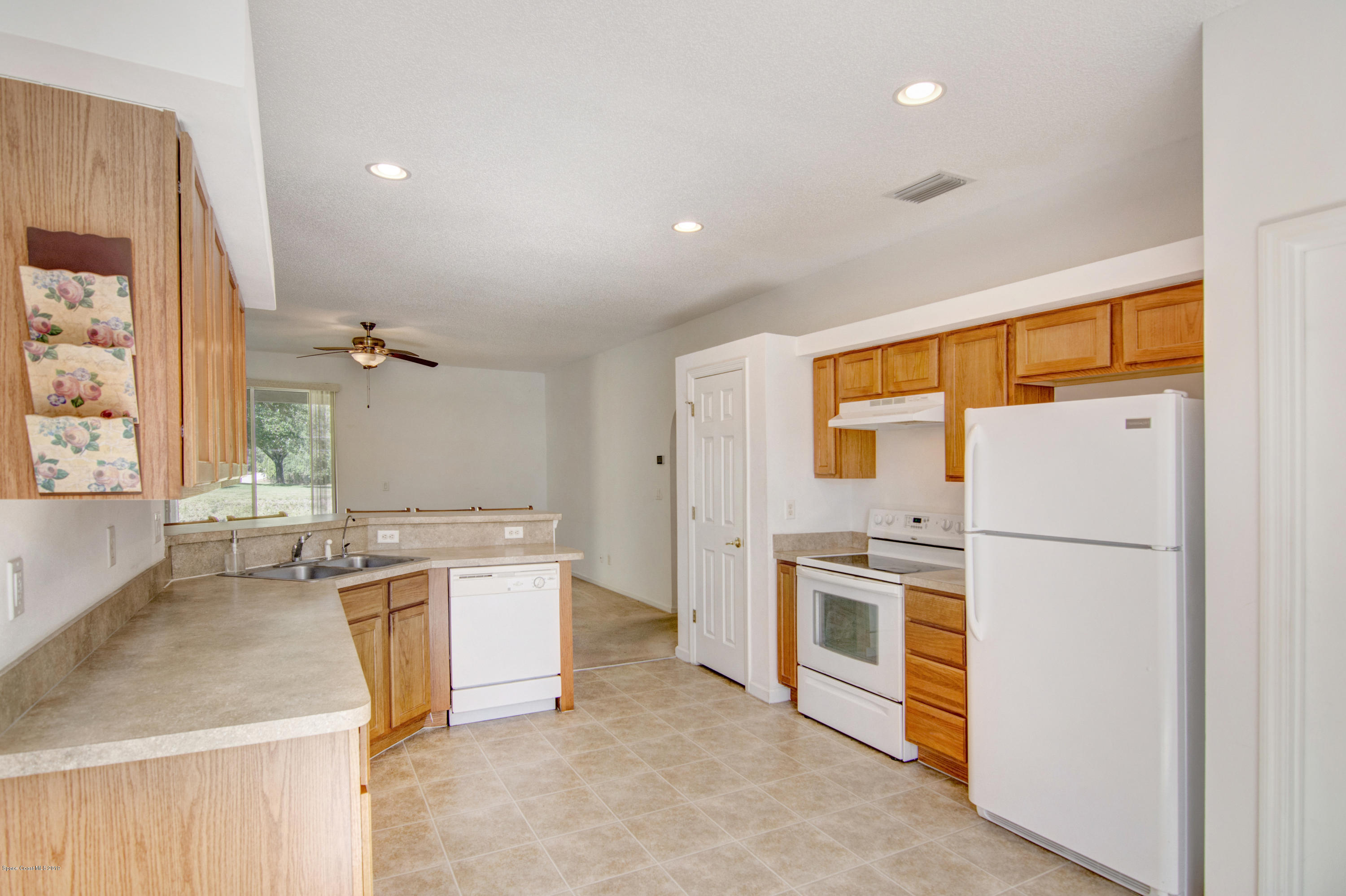 2190 Watkins Road Southeast Palm Bay, FL 32909 - Photo 15 of 29 Alternate View
