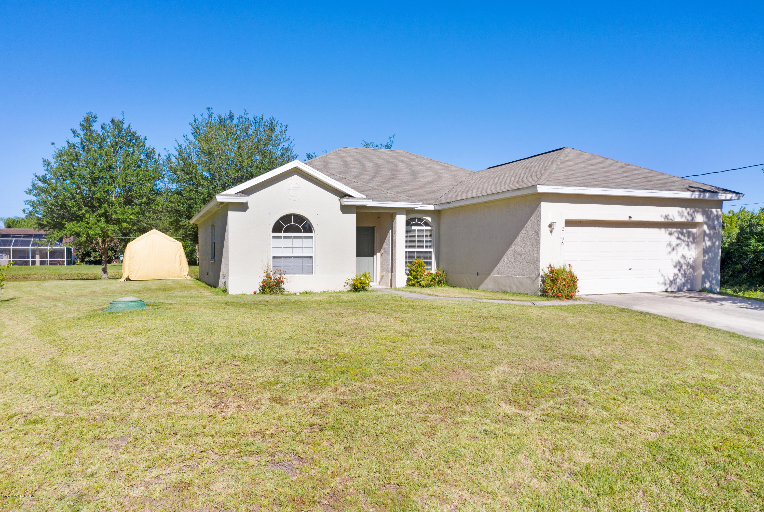 2190 Watkins Road Southeast Palm Bay, FL 32909 - Photo 3 of 29 Solid CBS Home