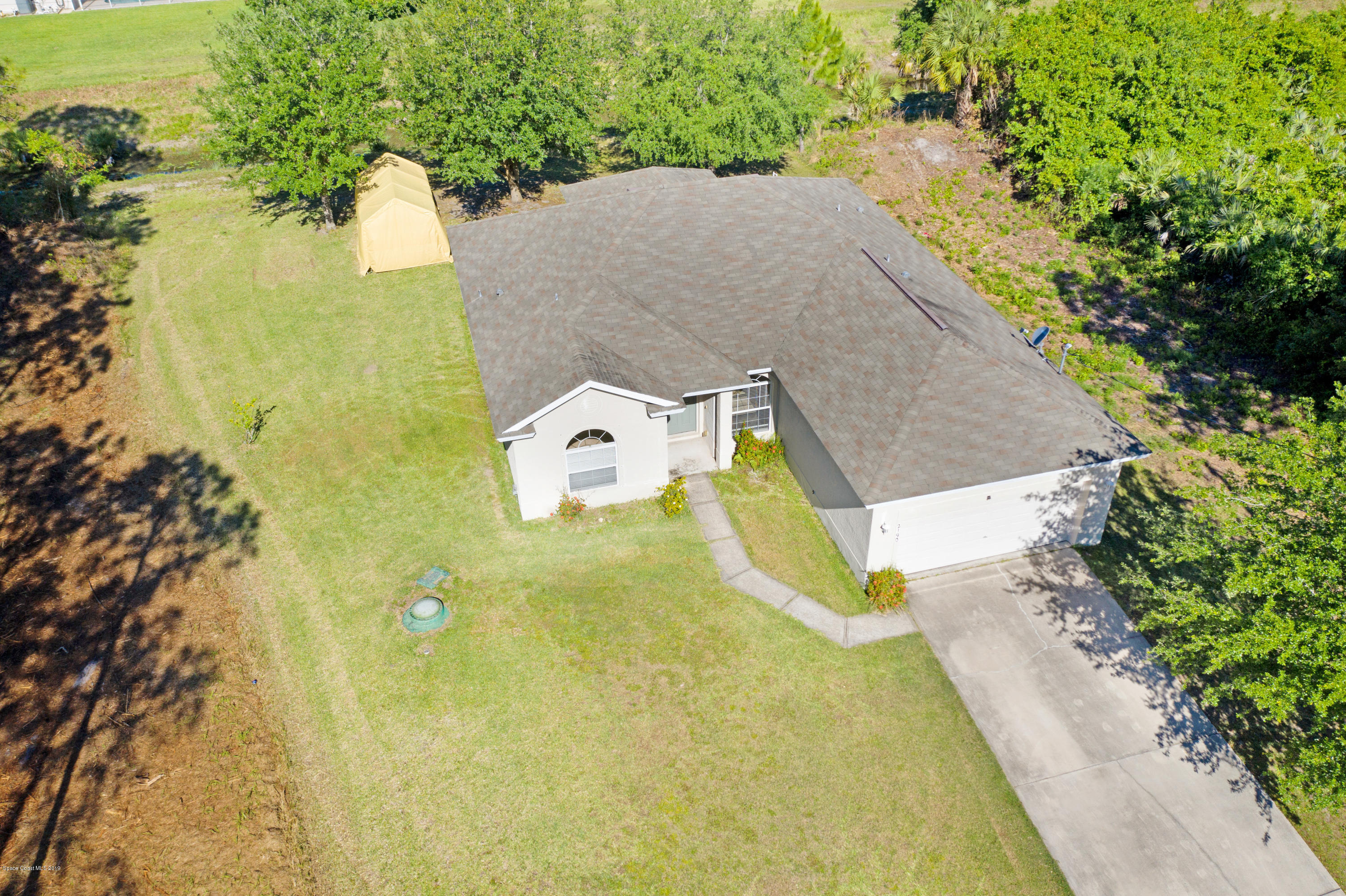 2190 Watkins Road Southeast Palm Bay, FL 32909 - Photo 5 of 29 Privacy