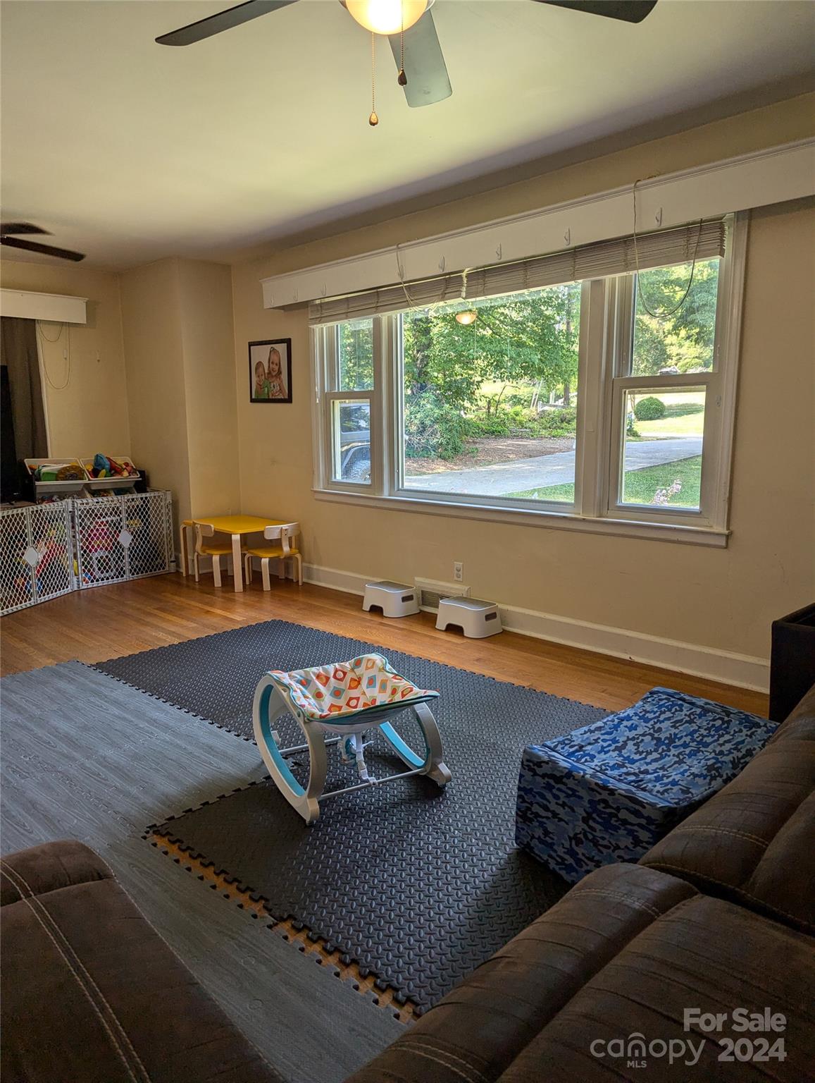 3106 Brevard Road Hendersonville, NC 28739 - Photo 10 of 28