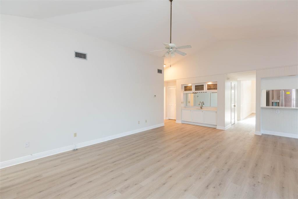 937 Bunker View Drive Apollo Beach, FL 33572 - Photo 31 of 73 a view of empty room with wooden floor