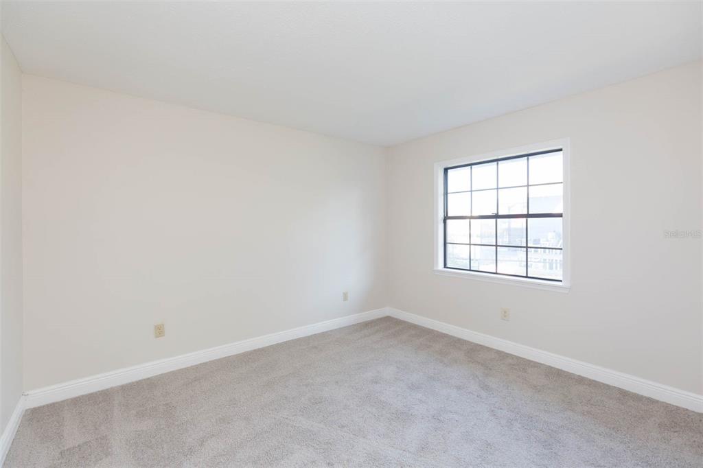 937 Bunker View Drive Apollo Beach, FL 33572 - Photo 33 of 73 an empty room with a window