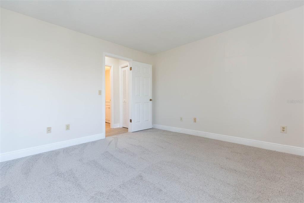 937 Bunker View Drive Apollo Beach, FL 33572 - Photo 40 of 73 an empty room with an entryway