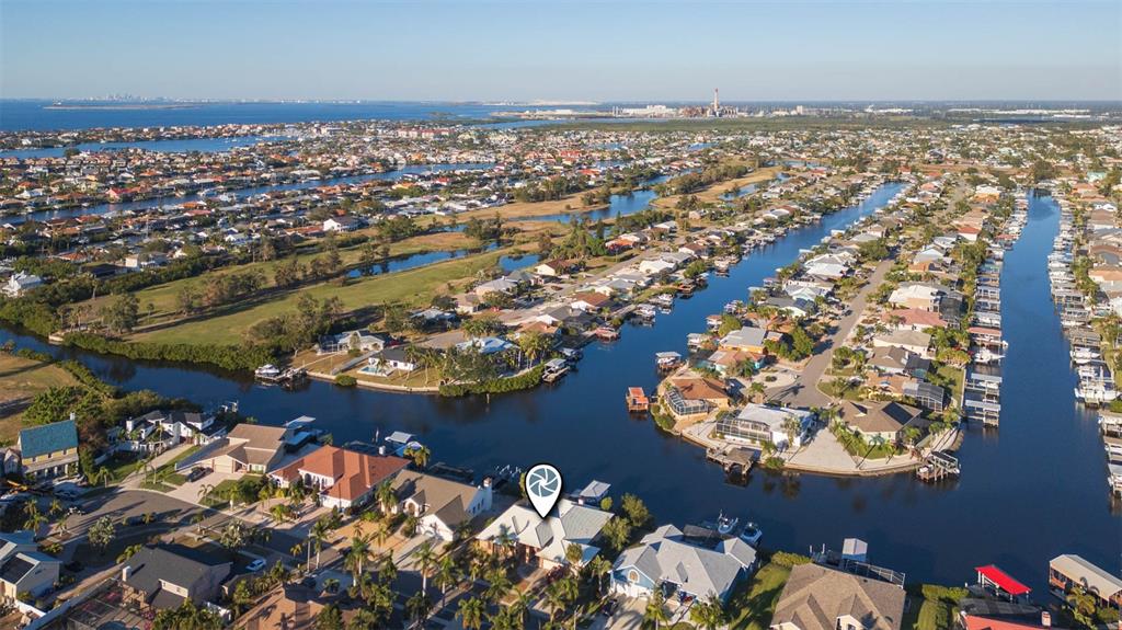 937 Bunker View Drive Apollo Beach, FL 33572 - Photo 67 of 73 an aerial view of residential houses with outdoor space