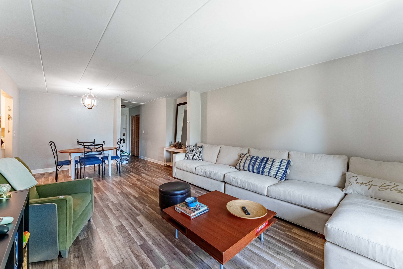 208 East Bailey Road, Unit H Naperville, IL 60565 - Photo 8 of 30