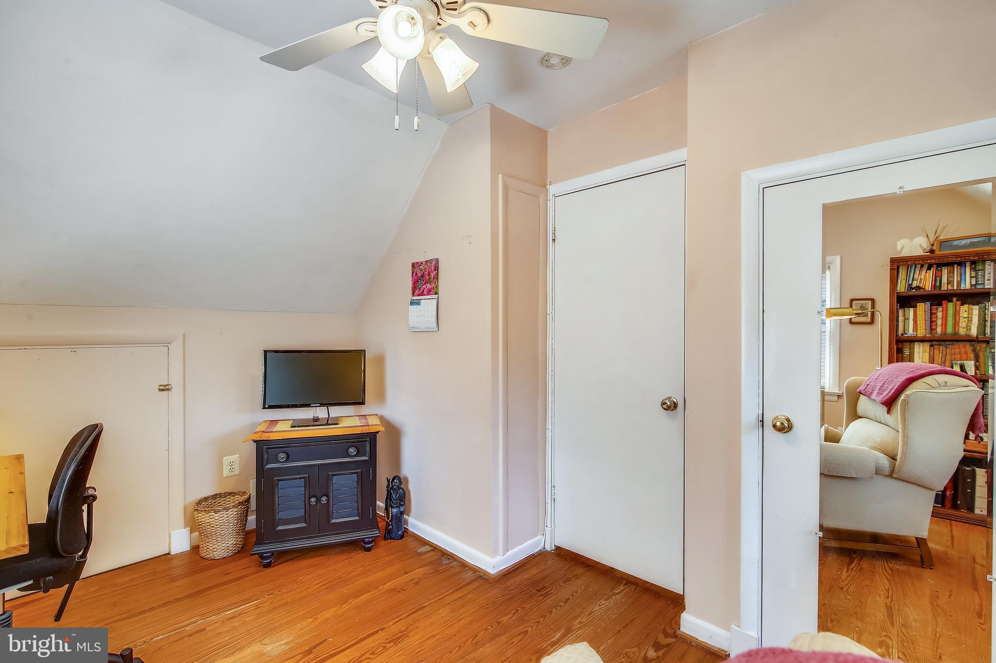 1503 Crest Road Silver Spring, MD 20902 - Photo 26 of 64 Second Upper Level Bedroom