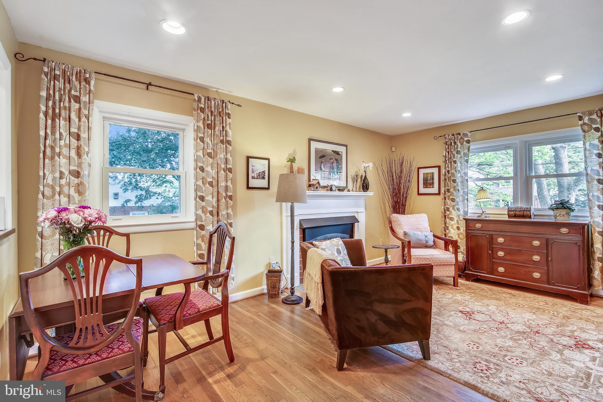 1503 Crest Road Silver Spring, MD 20902 - Photo 9 of 64 Sunny Living and Dining Rooms