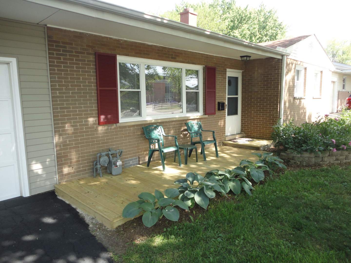 6325 Dunham Road Downers Grove, IL 60516 - Photo 3 of 19